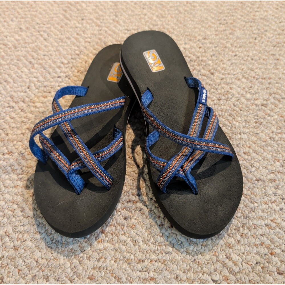 Teva Olowahu Sandals Flip Flops Womens 8 Blue Strappy Mush Comfort Beach